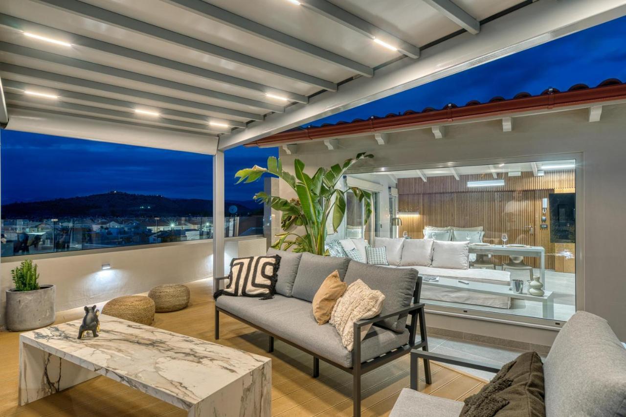 شقة Chameleon Premium Loft نافبليو المظهر الخارجي الصورة